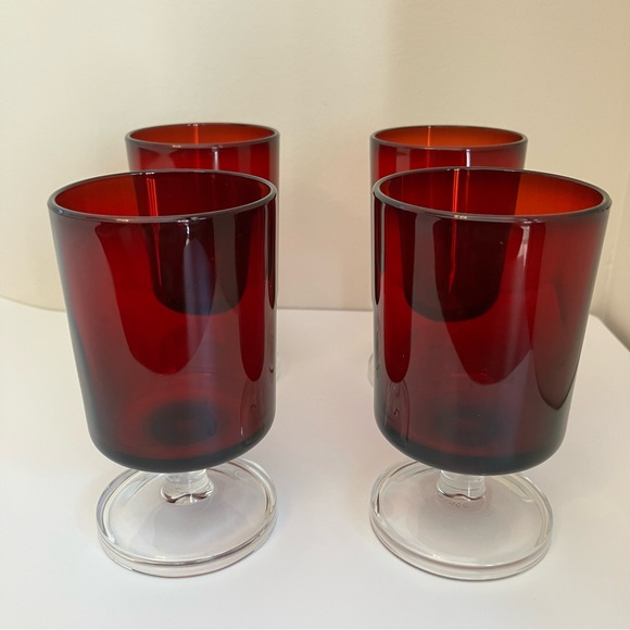 Luminarc Ruby Red 1970's glasses - Picture 1 of 3
